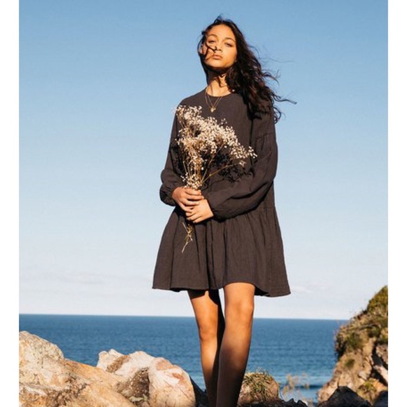 Billabong Black Mini Dress 𓇼 Australia Exclusive - Picture 7 of 9